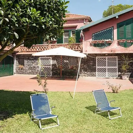 La Casa Del Ficus 3*