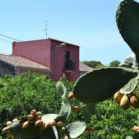 La Casa Del Ficus 3* Stazzo